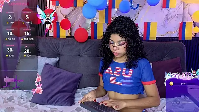 Snapshot of lucie_petite chatting on July 4, 6:36 pm lucie petite online show from July 4, 6:36 pm