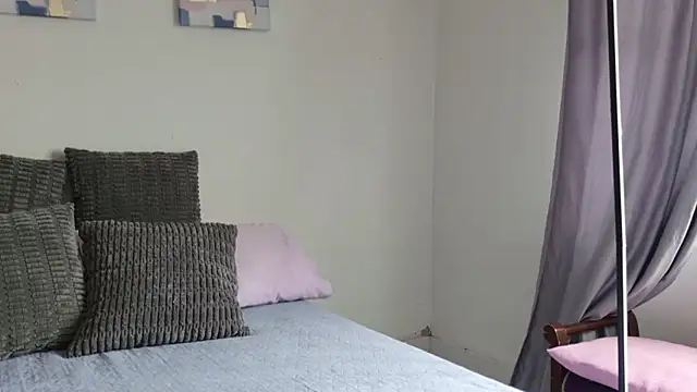 Andrewine89 online show from February 1, 8:40 pm