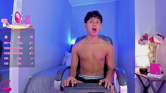 Snapshot of Dawn16_ chatting on December 19, 9:44 pm Dawn16 online show from December 19, 9:44 pm