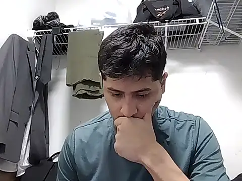 PerroDemonioHot online show from February 11, 6:35 pm