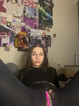 mollyEXD online show from March 1, 6:43 pm