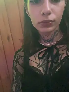 mollyEXD online show from September 21, 3:57 pm