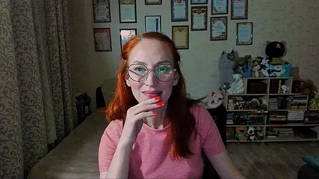 Snapshot of red_rocco chatting on February 2, 7:57 pm red rocco online show from February 2, 7:57 pm