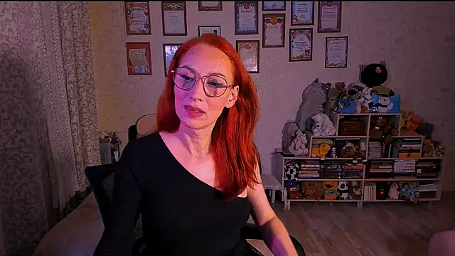 Snapshot of red_rocco chatting on March 5, 4:24 pm red rocco online show from March 5, 4:24 pm