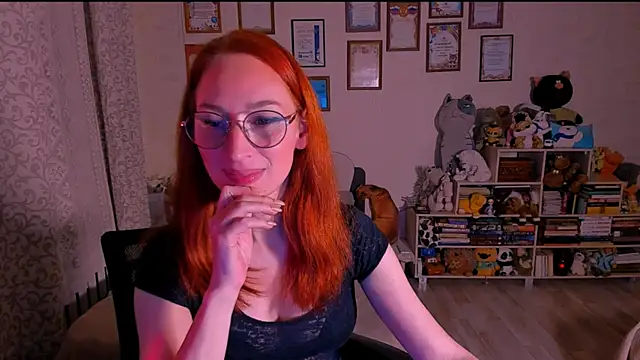 Snapshot of red_rocco chatting on March 14, 7:44 pm red rocco online show from March 14, 7:44 pm
