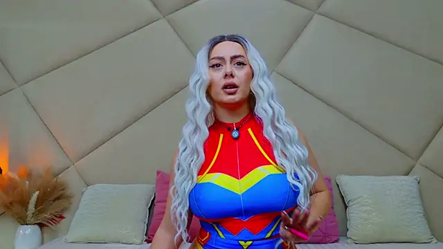 ChloeFrost online show from January 13, 6:18 am