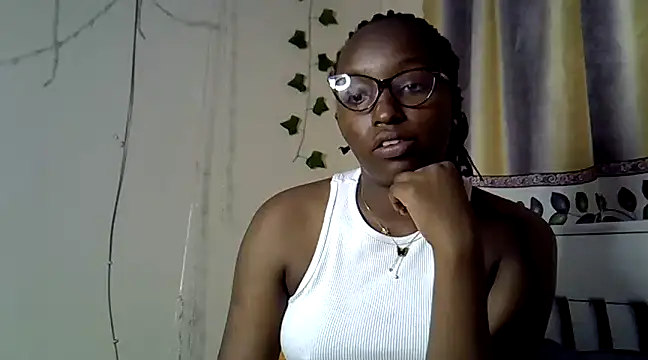 Vprettieeer online show from January 17, 5:51 pm