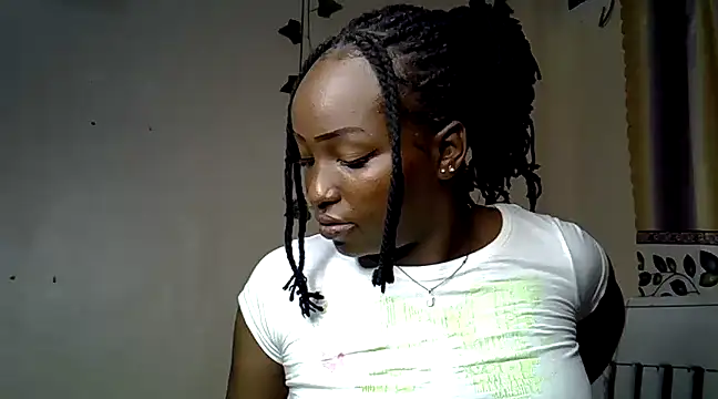 Vprettieeer online show from January 28, 6:39 pm