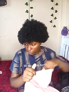 Vprettieeer online show from February 7, 11:45 am