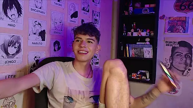 Snapshot of Mickey_Magic chatting on January 26, 8:57 am Mickey Magic online show from January 26, 8:57 am