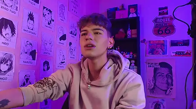 Snapshot of Mickey_Magic chatting on January 31, 9:48 am Mickey Magic online show from January 31, 9:48 am