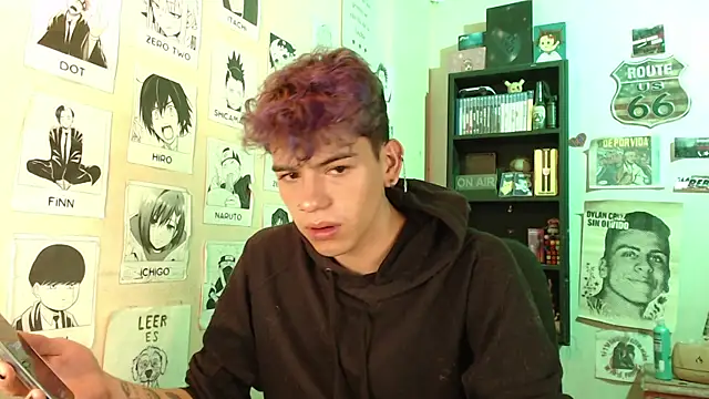 Snapshot of Mickey_Magic chatting on February 16, 7:04 am Mickey Magic online show from February 16, 7:04 am