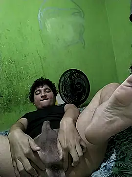 passivofoggozo69 online show from September 14, 10:03 am