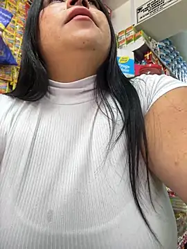 Snapshot of Miia_Jazmin chatting on February 1, 2:13 pm Miia Jazmin online show from February 1, 2:13 pm