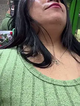 Snapshot of Miia_Jazmin chatting on March 14, 4:30 pm Miia Jazmin online show from March 14, 4:30 pm