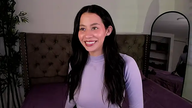 Snapshot of hannah_brady chatting on February 7, 8:31 pm hannah brady online show from February 7, 8:31 pm