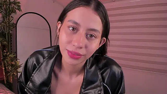 Snapshot of hannah_brady chatting on February 20, 1:14 am hannah brady online show from February 20, 1:14 am