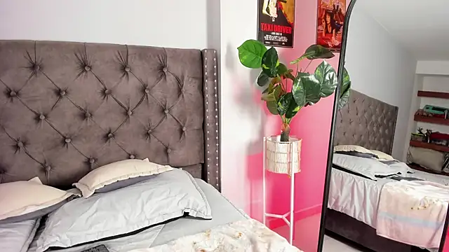 Savannah Cameron online show from February 28, 12:31 pm