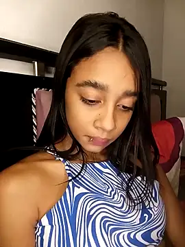 Zoe Sweett18 online show from March 24, 12:26 am