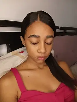 Zoe Sweett18 online show from May 27, 7:11 pm