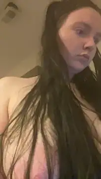 Snapshot of VenusandIppy chatting on May 27, 5:26 am VenusandIppy online show from May 27, 5:26 am