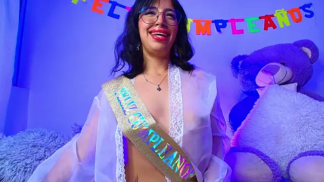 MiaFlamesxxx online show from November 24, 4:12 am