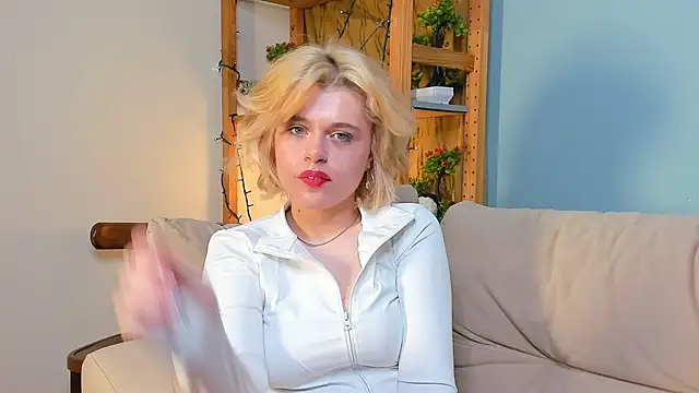 ElviaCrock online show from January 21, 4:48 pm