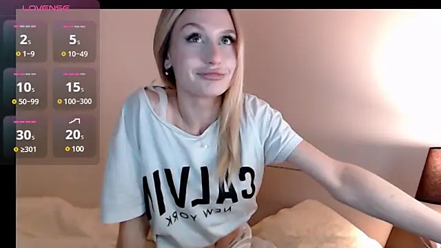 Snapshot of alice-dostoyevski chatting on January 18, 4:31 pm alice-dostoyevski online show from January 18, 4:31 pm