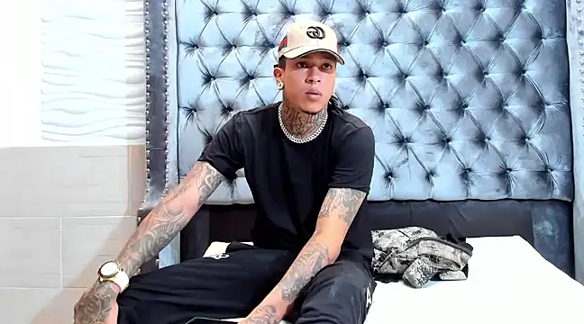 Snapshot of Kenaii_7777 chatting on January 18, 9:45 am Kenaii 7777 online show from January 18, 9:45 am