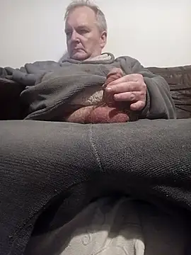 Paolo7619 online show from November 22, 3:38 am