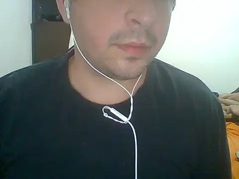 Snapshot of rigidobr chatting on April 27, 1:36 am rigidobr online show from April 27, 1:36 am