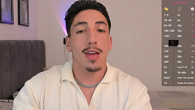 dylanspencer28 online show from February 22, 7:03 pm