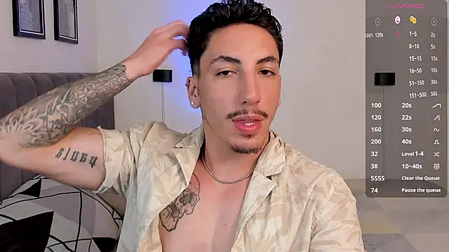 dylanspencer28 online show from March 4, 11:32 pm