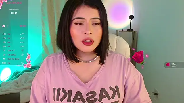 Snapshot of isabella1616 chatting on January 31, 6:13 am isabella1616 online show from January 31, 6:13 am