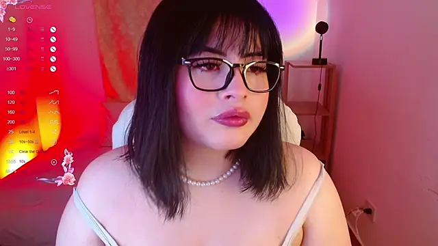 Snapshot of isabella1616 chatting on March 13, 5:00 am isabella1616 online show from March 13, 5:00 am