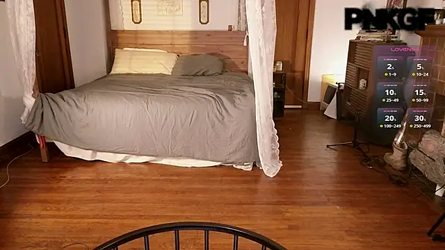 Snapshot of bunnierotten chatting on March 8, 12:55 am bunnierotten online show from March 8, 12:55 am