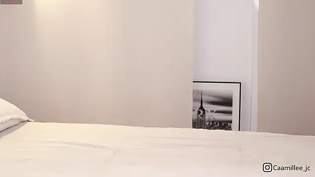 caamillee  online show from April 14, 11:22 pm