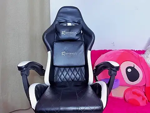 Laurita  Os online show from January 30, 11:45 pm