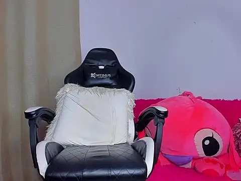 Laurita  Os online show from February 11, 7:02 am