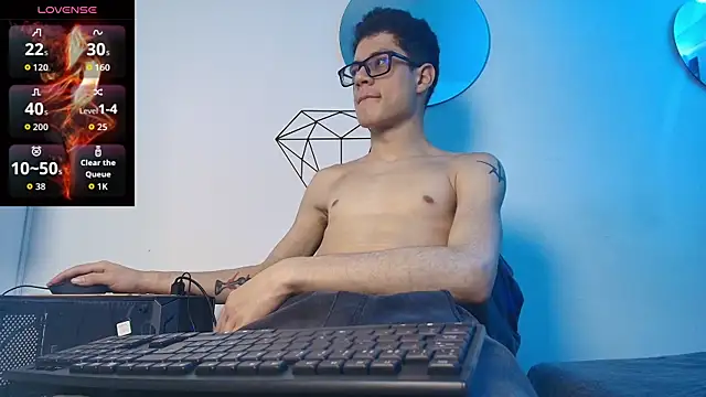 Snapshot of wolfandsky chatting on September 23, 11:24 am wolfandsky online show from September 23, 11:24 am