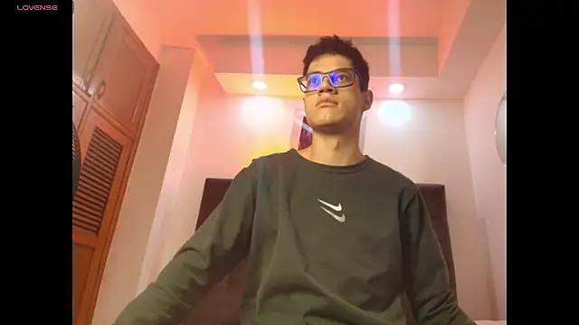 Snapshot of wolfandsky chatting on September 26, 11:58 am wolfandsky online show from September 26, 11:58 am