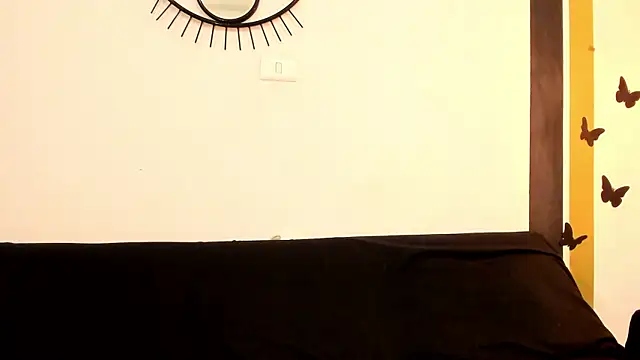 yelicampbell online show from February 5, 3:23 am