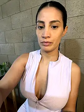 Putitatease online show from September 9, 3:22 pm