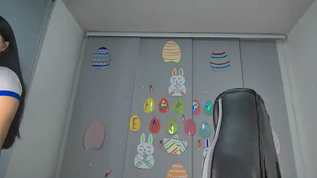 AmandaBrooks 18 online show from April 1, 3:07 am