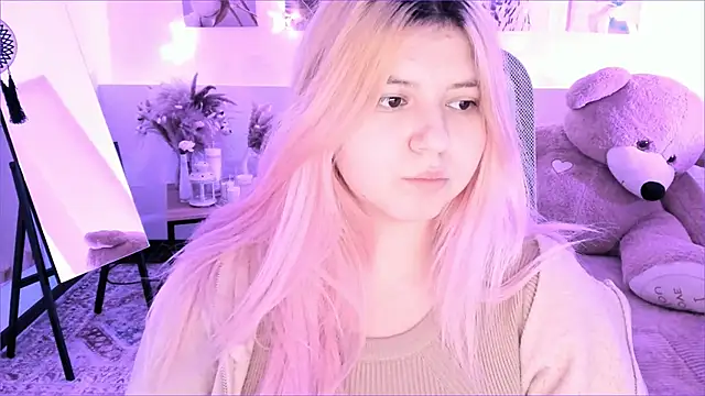 DiaAngell online show from February 8, 7:28 pm