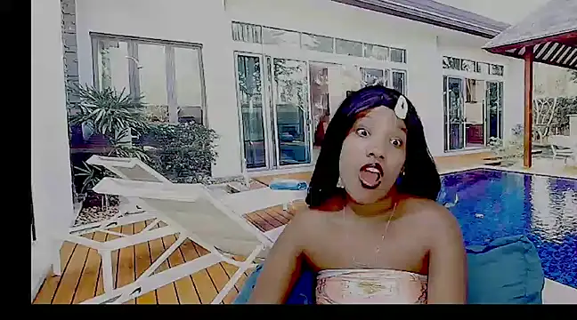 EroticSexyPrada online show from January 31, 9:59 am