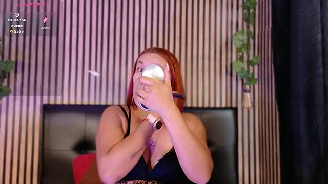 Sophie new25 online show from October 3, 1:41 pm