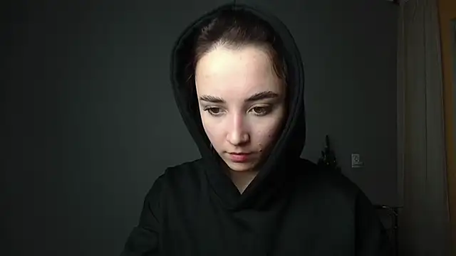 Eva Gloryy online show from February 4, 9:31 pm