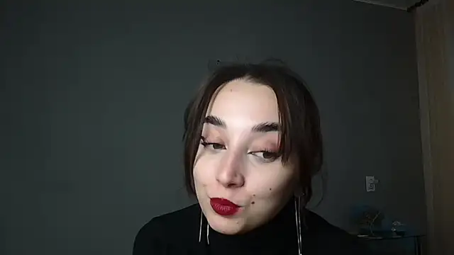 Snapshot of Eva_Gloryy chatting on December 16, 1:27 pm Eva Gloryy online show from December 16, 1:27 pm