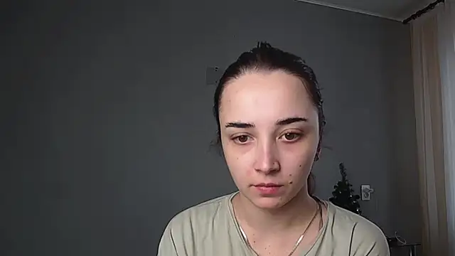 Snapshot of Eva_Gloryy chatting on February 13, 12:34 pm Eva Gloryy online show from February 13, 12:34 pm